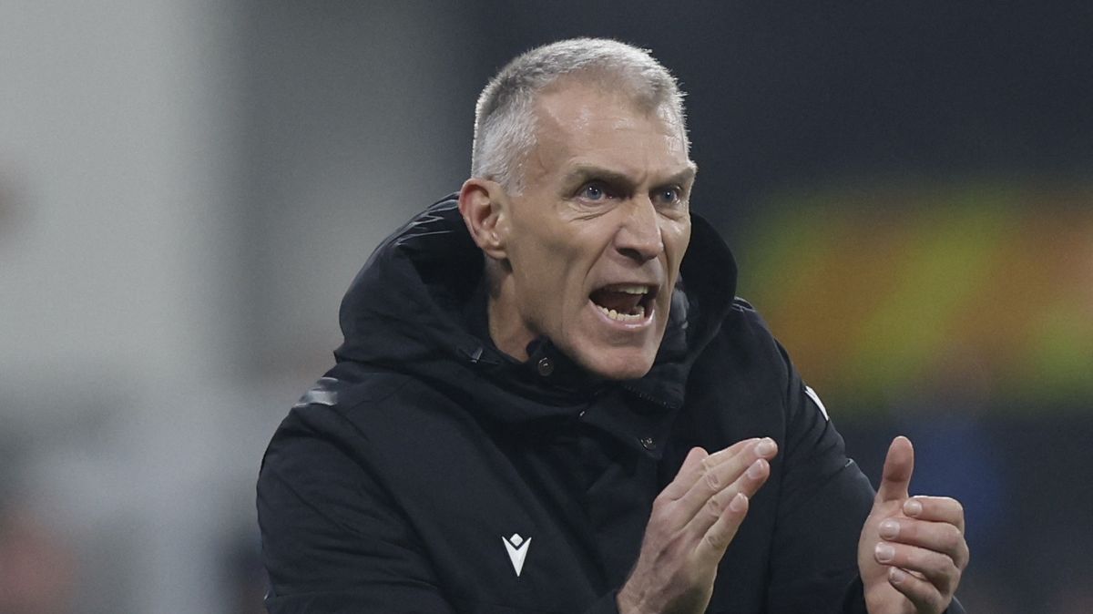 Hyský chválil a chválil: Na tým jsem hrdý. O Slavii se bavit nechtěl